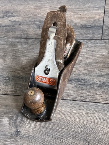Antique stanley 2 wood - no, 4