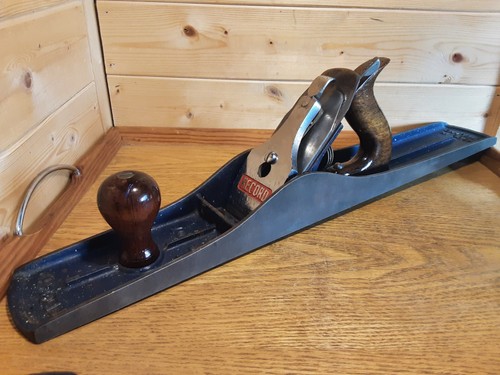 Excellent vintage example - excellent,